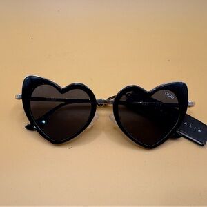Quay Heart-Shaped Sunglasses in Black